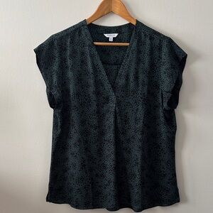 Reitman’s Elegant Black Patterned Women's Top